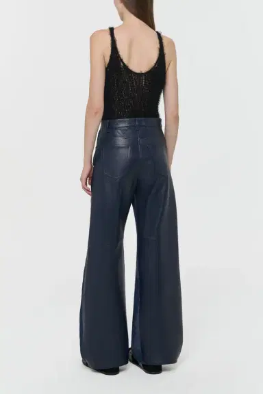 Gabriela Hearst Lucian Barrel-leg Jean in Indigo Blue Recycled Cotton Linen Denim & Textured Leather | Thumbnail 7 Gabriela Hearst Lucian Barrel-leg Jean in Indigo Blue Recycled Cotton Linen Denim & Textured Leather | Thumbnail 7