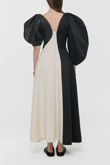Gabriela Hearst Sephir Puff Sleeve Maxi Dress in Silk Wool Cady, Black Linen Slub & Leather | Thumbnail 7 Gabriela Hearst Sephir Puff Sleeve Maxi Dress in Silk Wool Cady, Black Linen Slub & Leather | Thumbnail 7