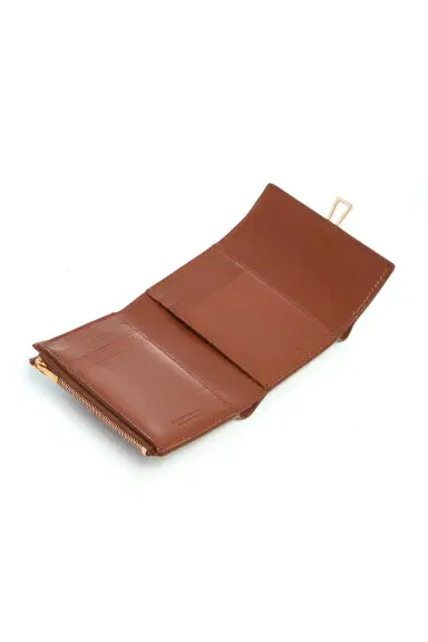 Gabriela Hearst Compact Flat Wallet in Cognac Leather | Thumbnail 4 Gabriela Hearst Compact Flat Wallet in Cognac Leather | Thumbnail 4