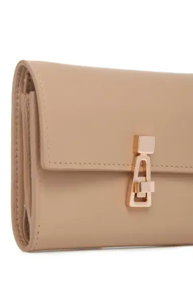 Gabriela Hearst Compact Flat Wallet in Nude Leather | Thumbnail 6 Gabriela Hearst Compact Flat Wallet in Nude Leather | Thumbnail 6
