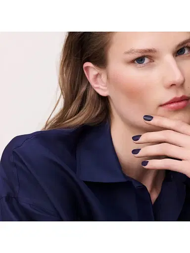 HERMÈS Women's Les Mains Hermès Nail Enamel - 96 Bleu Encre | Thumbnail 4 HERMÈS Women's Les Mains Hermès Nail Enamel - 96 Bleu Encre | Thumbnail 4