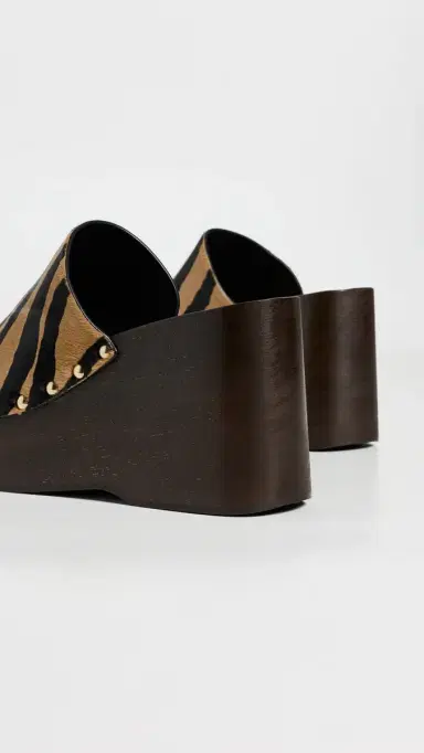 Stuart Weitzman Kate Clog Slide Sandals New Cml/Shdw | Thumbnail 4 Stuart Weitzman Kate Clog Slide Sandals New Cml/Shdw | Thumbnail 4