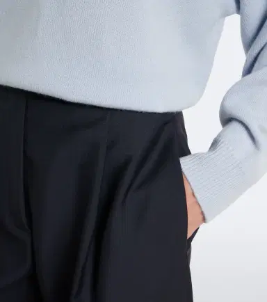 Loulou de Saison Anzor cropped cashmere sweater | Thumbnail 2 Loulou de Saison Anzor cropped cashmere sweater | Thumbnail 2