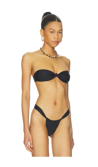 superdown Jennipher Bandeau Bikini Top | Thumbnail 2 superdown Jennipher Bandeau Bikini Top | Thumbnail 2