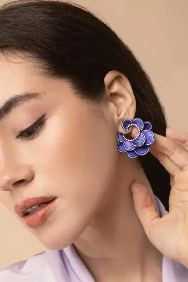 SABOO FINE JEWELS Scalloped Diamond Earrings | Thumbnail 2 SABOO FINE JEWELS Scalloped Diamond Earrings | Thumbnail 2