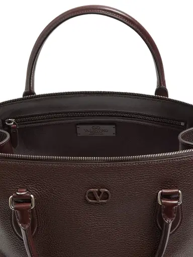 Valentino Garavani Men's Antibes Duffle Bag in Grained Leather | Thumbnail 5 Valentino Garavani Men's Antibes Duffle Bag in Grained Leather | Thumbnail 5