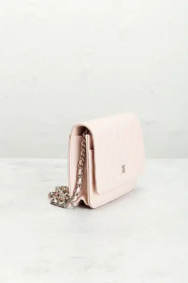 Chanel Chanel Caviar Wallet On Chain | Thumbnail 4 Chanel Chanel Caviar Wallet On Chain | Thumbnail 4