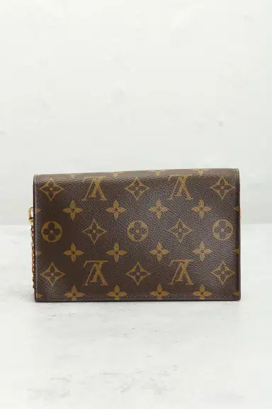 Louis Vuitton Monogram Flore Wallet On Chain | Thumbnail 3 Louis Vuitton Monogram Flore Wallet On Chain | Thumbnail 3