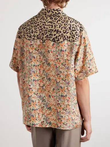 Valentino Garavani Camp-Collar Printed Silk-Satin Shirt - Men | Thumbnail 4 Valentino Garavani Camp-Collar Printed Silk-Satin Shirt - Men | Thumbnail 4