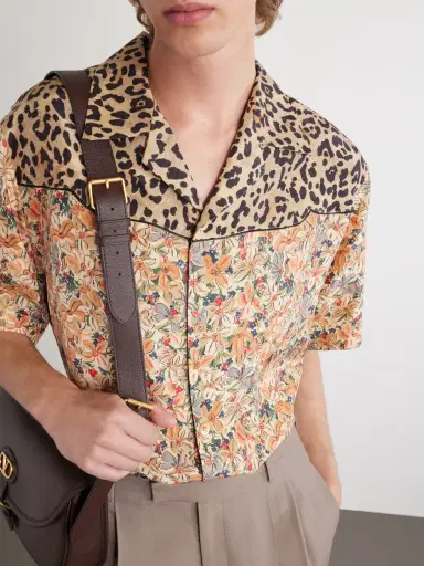 Valentino Garavani Camp-Collar Printed Silk-Satin Shirt - Men | Thumbnail 6 Valentino Garavani Camp-Collar Printed Silk-Satin Shirt - Men | Thumbnail 6