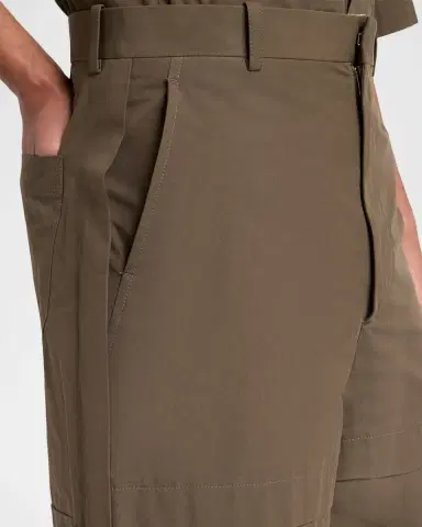 Bottega Veneta Men's Cotton Toile Utility Shorts | Thumbnail 5 Bottega Veneta Men's Cotton Toile Utility Shorts | Thumbnail 5