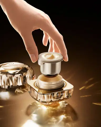 CLÉ DE PEAU BEAUTÉ La Creme Refill, 1 oz. | Thumbnail 4 CLÉ DE PEAU BEAUTÉ La Creme Refill, 1 oz. | Thumbnail 4
