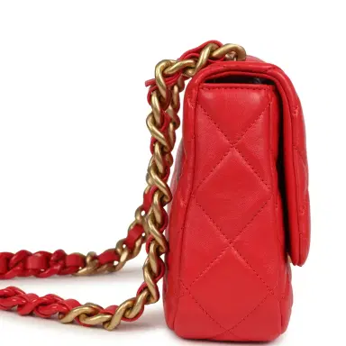 Chanel Chanel Small Flap Bag Red Lambskin Red Enamel Antique Gold Hardware | Thumbnail 3 Chanel Chanel Small Flap Bag Red Lambskin Red Enamel Antique Gold Hardware | Thumbnail 3