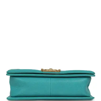 Chanel Pre-owned Chanel Medium Boy Bag Turquoise Shiny Caviar Antique Gold Hardware | Thumbnail 6 Chanel Pre-owned Chanel Medium Boy Bag Turquoise Shiny Caviar Antique Gold Hardware | Thumbnail 6