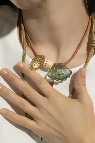 DEZSO BY SARA BELTRÁN Amethyst Diamond Grande Capri Shell Charm | Thumbnail 2 DEZSO BY SARA BELTRÁN Amethyst Diamond Grande Capri Shell Charm | Thumbnail 2