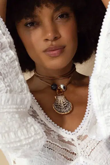 DEZSO BY SARA BELTRÁN Gray Pearl Bead | Thumbnail 4 DEZSO BY SARA BELTRÁN Gray Pearl Bead | Thumbnail 4