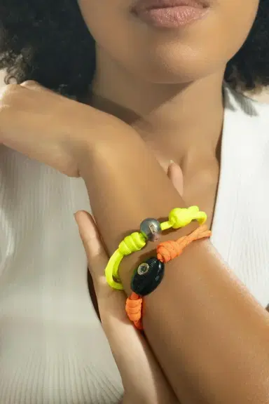 DEZSO BY SARA BELTRÁN Lemon Quartz Pearl Classic Cowrie Yellow Bracelet | Thumbnail 3 DEZSO BY SARA BELTRÁN Lemon Quartz Pearl Classic Cowrie Yellow Bracelet | Thumbnail 3