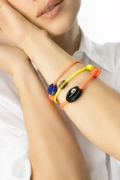 DEZSO BY SARA BELTRÁN Onyx Cowry Bead Bracelet | Thumbnail 2 DEZSO BY SARA BELTRÁN Onyx Cowry Bead Bracelet | Thumbnail 2