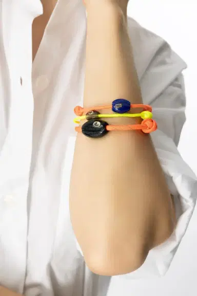 DEZSO BY SARA BELTRÁN Onyx Cowry Bead Bracelet | Thumbnail 3 DEZSO BY SARA BELTRÁN Onyx Cowry Bead Bracelet | Thumbnail 3