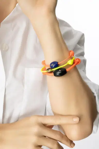 DEZSO BY SARA BELTRÁN Onyx Cowry Bead Bracelet | Thumbnail 4 DEZSO BY SARA BELTRÁN Onyx Cowry Bead Bracelet | Thumbnail 4