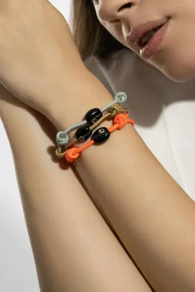 DEZSO BY SARA BELTRÁN Petite Onyx Cowrie Sillimanite Grey Bracelet | Thumbnail 3 DEZSO BY SARA BELTRÁN Petite Onyx Cowrie Sillimanite Grey Bracelet | Thumbnail 3