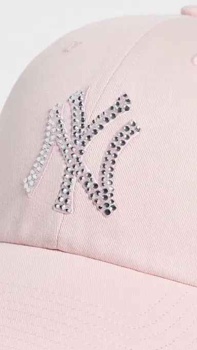 Sporty & Rich Yankees Krystal Hat Candy/White One Size | Thumbnail 5 Sporty & Rich Yankees Krystal Hat Candy/White One Size | Thumbnail 5