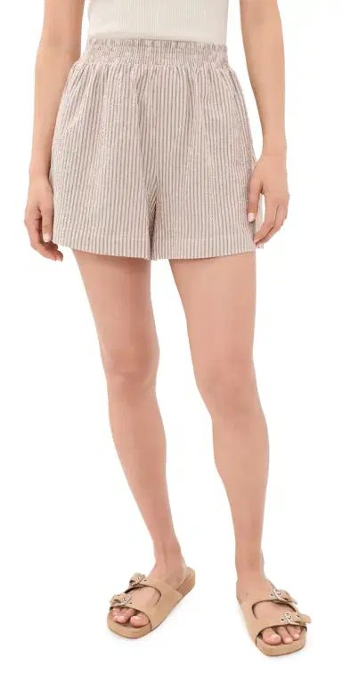 Varley Darina Shorts 4 Birch Taupe Stripe | Thumbnail 1 Varley Darina Shorts 4 Birch Taupe Stripe | Thumbnail 1
