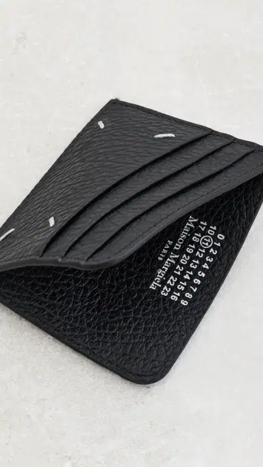 Maison Margiela Grainy Leather 6CC Card Case Black One Size | Thumbnail 5 Maison Margiela Grainy Leather 6CC Card Case Black One Size | Thumbnail 5