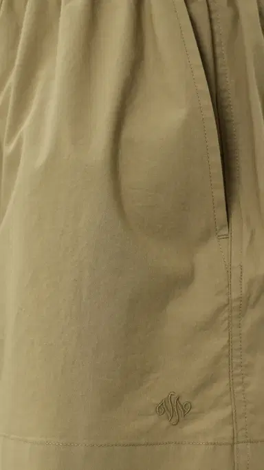 Varley orales Shorts 2.5 Golden Olive | Thumbnail 6 Varley orales Shorts 2.5 Golden Olive | Thumbnail 6
