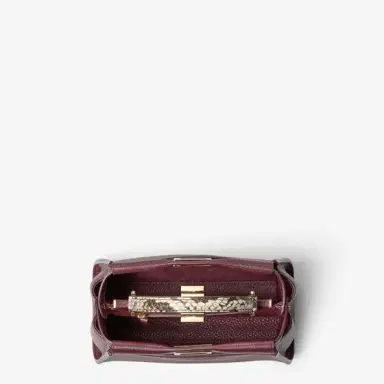 Fendi Iconic small Peekaboo® bag, the epitome | Thumbnail 4 Fendi Iconic small Peekaboo® bag, the epitome | Thumbnail 4