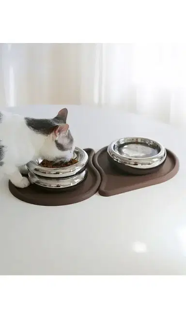 Catenary Home Drop Pet Food Bowl Mats Set Of 2 | Thumbnail 2 Catenary Home Drop Pet Food Bowl Mats Set Of 2 | Thumbnail 2