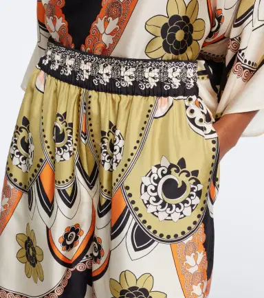 La DoubleJ Printed silk twill Bermuda shorts | Thumbnail 6 La DoubleJ Printed silk twill Bermuda shorts | Thumbnail 6