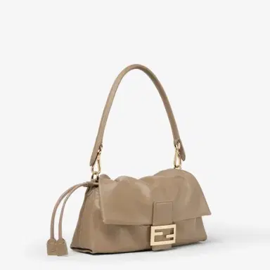 Fendi Baguette Soft Medium | Thumbnail 2 Fendi Baguette Soft Medium | Thumbnail 2