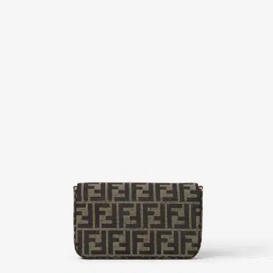 Fendi Tube Wallet On Chain | Thumbnail 3 Fendi Tube Wallet On Chain | Thumbnail 3