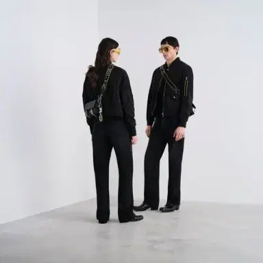 Fendi Graphic volumes and sculptural lines bring star status | Thumbnail 4 Fendi Graphic volumes and sculptural lines bring star status | Thumbnail 4
