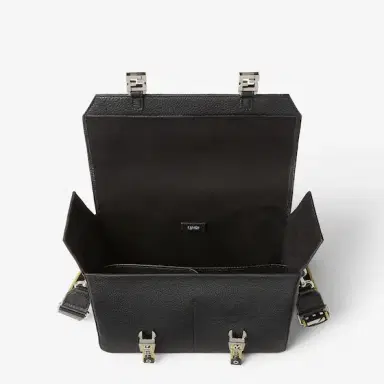 Fendi Medium messenger bag with a soft, lightweight construction | Thumbnail 4 Fendi Medium messenger bag with a soft, lightweight construction | Thumbnail 4