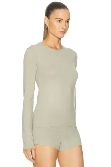 Fear of God Essentials Slim Long Sleeve Top | Thumbnail 2 Fear of God Essentials Slim Long Sleeve Top | Thumbnail 2