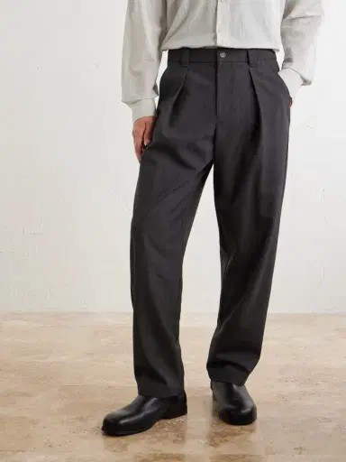 A.P.C. Renato Wide-Leg Pleated Twill Trousers - Men | Thumbnail 3 A.P.C. Renato Wide-Leg Pleated Twill Trousers - Men | Thumbnail 3