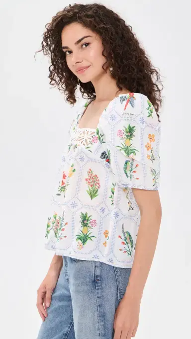 Farm Rio Tropical Porcelain Blouse Tropical Porcelain Off-White | Thumbnail 4 Farm Rio Tropical Porcelain Blouse Tropical Porcelain Off-White | Thumbnail 4