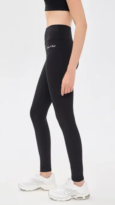 Sporty & Rich Signature ogo Full eggings Black White | Thumbnail 4 Sporty & Rich Signature ogo Full eggings Black White | Thumbnail 4
