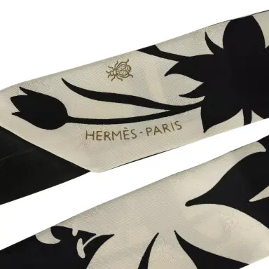 HERMÈS Hermes "Bouquet Final" Cream and Black Fringe Silk Twilly | Thumbnail 3 HERMÈS Hermes "Bouquet Final" Cream and Black Fringe Silk Twilly | Thumbnail 3