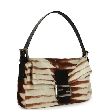 Fendi Vintage Fendi Baguette Bag Brown and White Calf Hair Silver Hardware | Thumbnail 2 Fendi Vintage Fendi Baguette Bag Brown and White Calf Hair Silver Hardware | Thumbnail 2