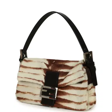 Fendi Vintage Fendi Baguette Bag Brown and White Calf Hair Silver Hardware | Thumbnail 5 Fendi Vintage Fendi Baguette Bag Brown and White Calf Hair Silver Hardware | Thumbnail 5