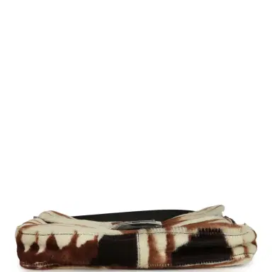 Fendi Vintage Fendi Baguette Bag Brown and White Calf Hair Silver Hardware | Thumbnail 6 Fendi Vintage Fendi Baguette Bag Brown and White Calf Hair Silver Hardware | Thumbnail 6
