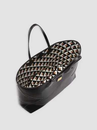 MCM Women's Dia Extra-Large Leather Shopper Tote Bag - Black | Thumbnail 5 MCM Women's Dia Extra-Large Leather Shopper Tote Bag - Black | Thumbnail 5