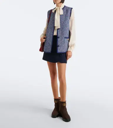 Valentino Garavani VLogo suede ankle boots | Thumbnail 5 Valentino Garavani VLogo suede ankle boots | Thumbnail 5