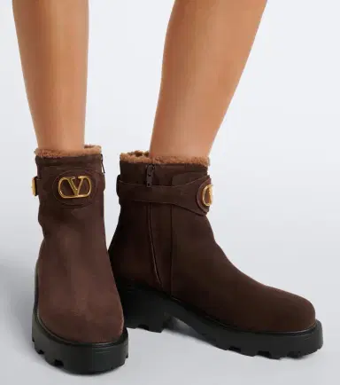 Valentino Garavani VLogo suede ankle boots | Thumbnail 6 Valentino Garavani VLogo suede ankle boots | Thumbnail 6