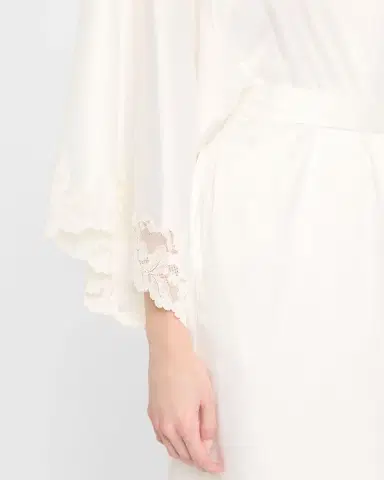 Natori Peony Glamour Lace-Trim Robe | Thumbnail 5 Natori Peony Glamour Lace-Trim Robe | Thumbnail 5