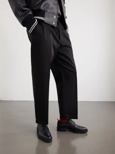 Thom Browne Longwing Pebble-Grain Leather Brogues - Men | Thumbnail 2 Thom Browne Longwing Pebble-Grain Leather Brogues - Men | Thumbnail 2