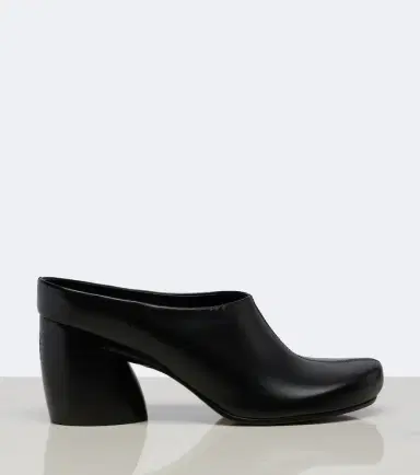 Loewe Oval leather mules | Thumbnail 4 Loewe Oval leather mules | Thumbnail 4